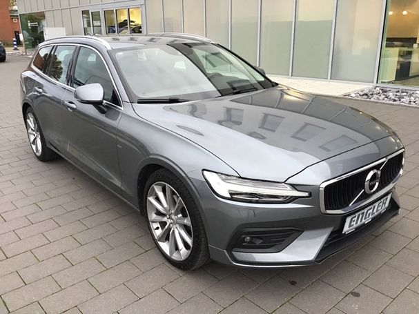 Volvo V60 D3 Momentum 110 kW image number 2