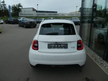 Car image 33