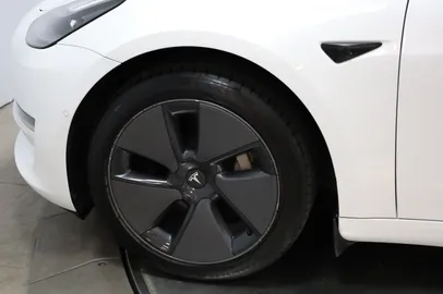 Car image 29