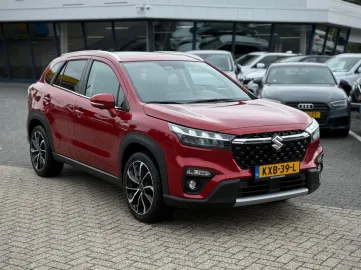 Car image 2