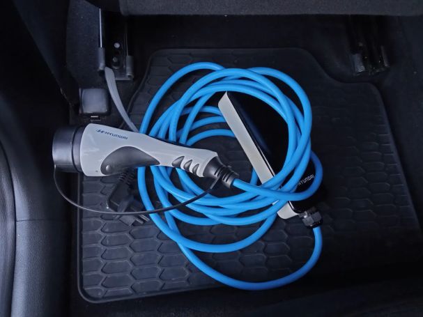 Hyundai Kona 39 kWh 100 kW image number 7