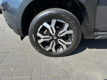 Car image 38