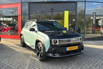 Car image 2