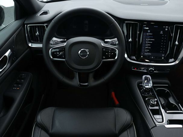 Volvo V60 T6 Plus Dark AWD 293 kW image number 7