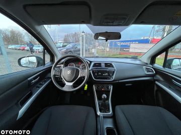 Car image 21