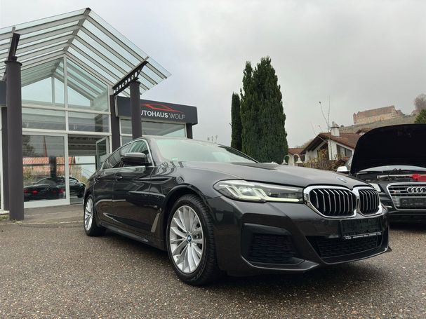 BMW 520i 135 kW image number 2