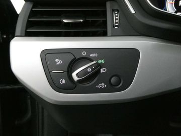 Car image 38