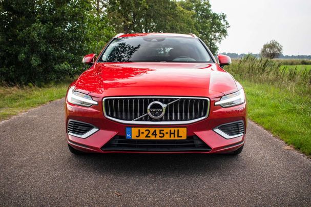 Volvo V60 T6 Inscription AWD Recharge 251 kW image number 18