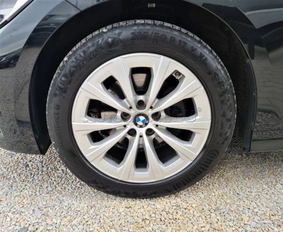 BMW 320d Touring xDrive 140 kW image number 11