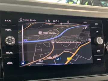 Car image 37