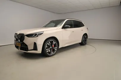 Car image 48