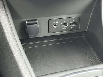 Car image 31