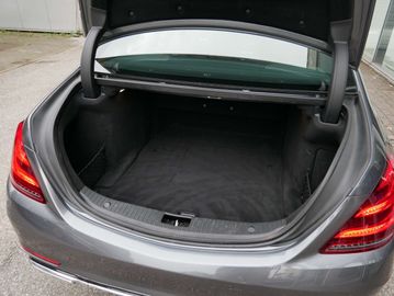 Car image 36