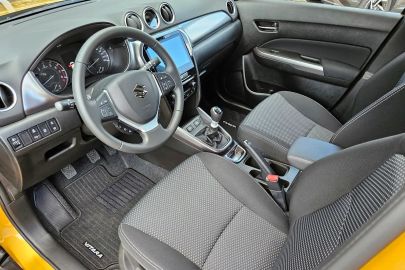 Car image 8