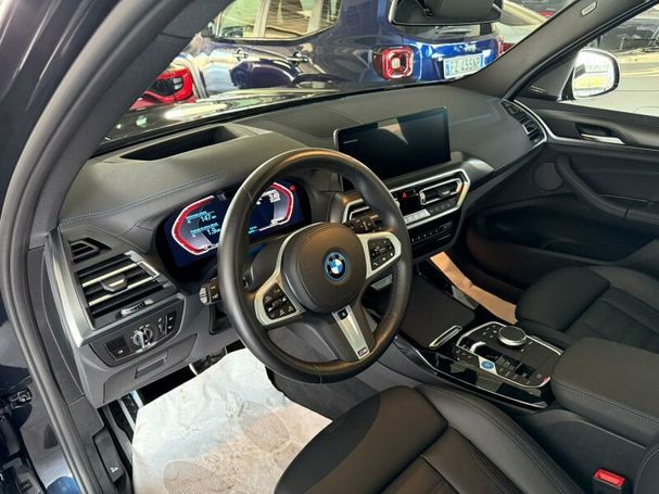 BMW iX3 M Sport Impressive 210 kW image number 2