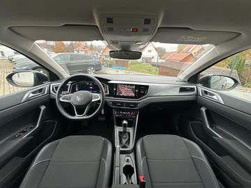 Car image 22