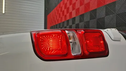Car image 25