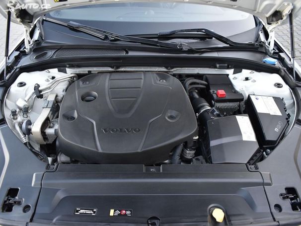 Volvo V90 D4 AWD 140 kW image number 31