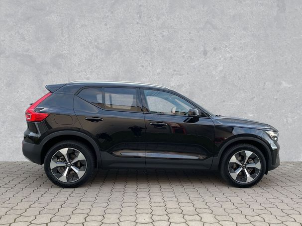 Volvo XC40 B3 Core 120 kW image number 6