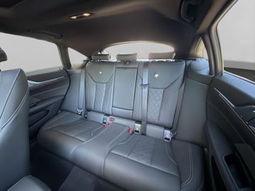 Car image 29