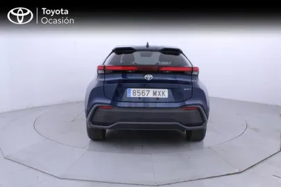 Car image 3