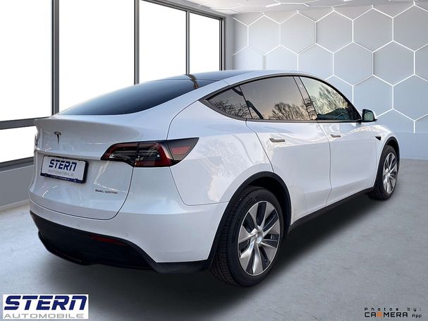 Tesla Model Y Long Range AWD 258 kW image number 4