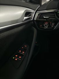 Car image 41