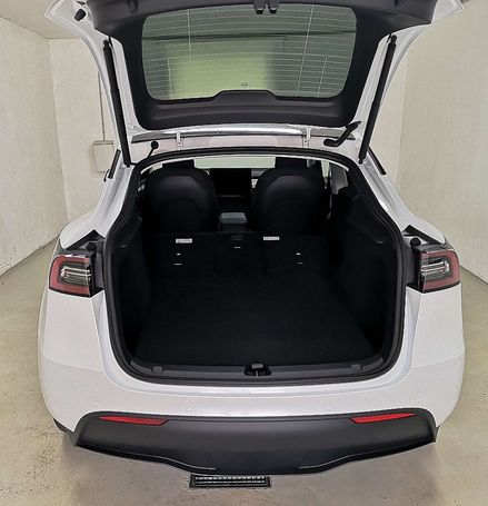 Tesla Model Y Long Range AWD 258 kW image number 27