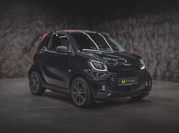 Smart ForTwo cabrio EQ passion 60 kW image number 2