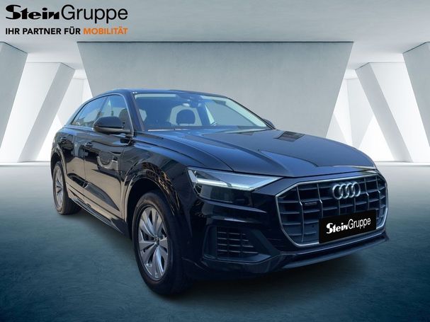 Audi Q8 55 TFSIe quattro 280 kW image number 3