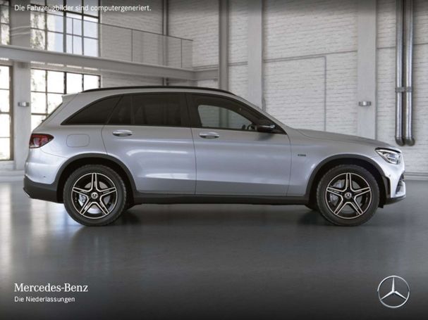 Mercedes-Benz GLC 300 de 225 kW image number 23