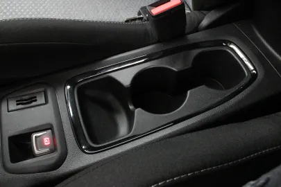 Car image 35