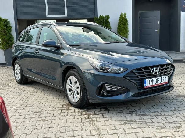 Hyundai i30 1.6 85 kW image number 1