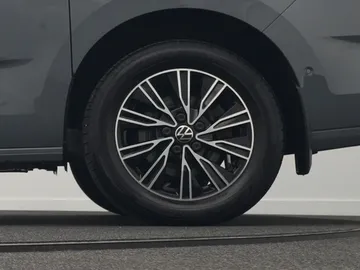 Car image 48