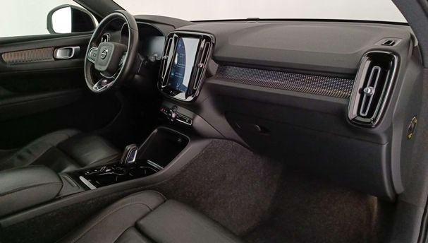 Volvo XC40 D3 110 kW image number 8