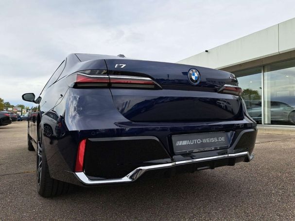 BMW i7 M Sport 400 kW image number 12