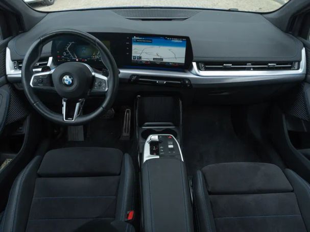 BMW 220i Active Tourer 115 kW image number 7