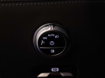 Car image 35