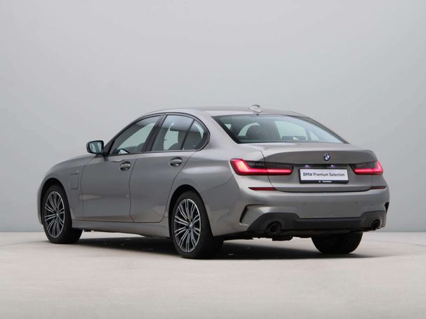 BMW 320 e 150 kW image number 11