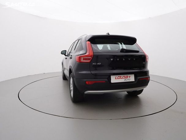 Volvo XC40 Momentum 120 kW image number 2