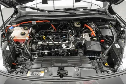 Car image 26