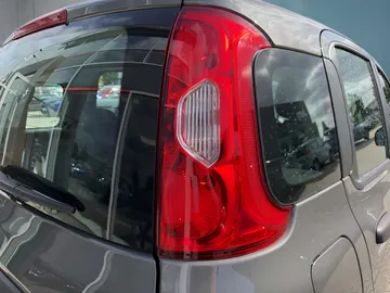 Car image 24