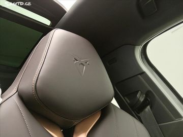 Car image 35
