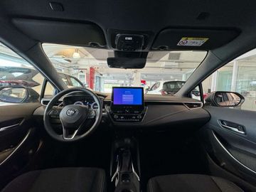 Car image 14