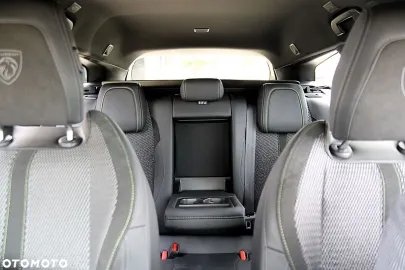 Car image 34