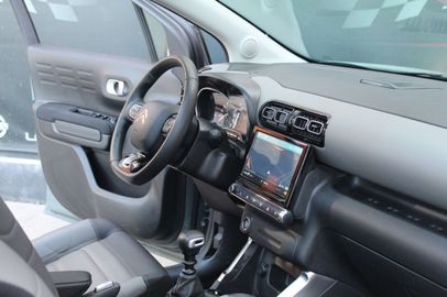 Car image 33