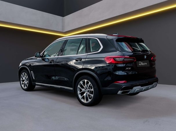 BMW X5 45e xDrive 288 kW image number 4