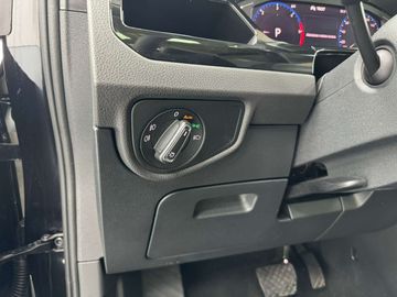 Car image 36