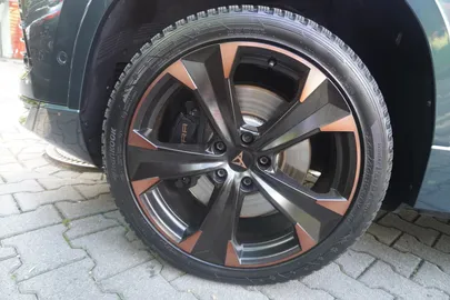 Car image 39