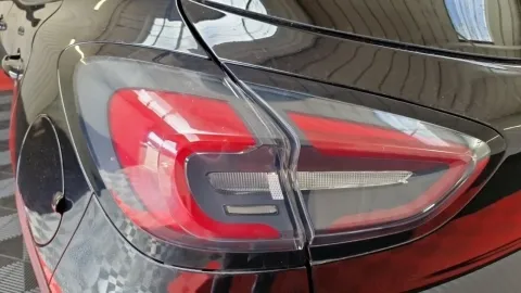Car image 31